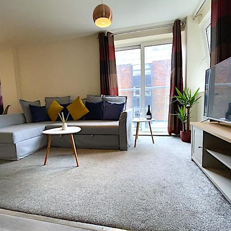 Stylish Two Bed City Apartment With Secure Parking Σαουθάμπτον Εξωτερικό φωτογραφία