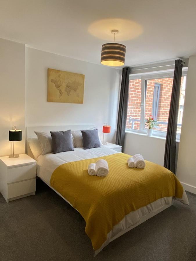 Stylish Two Bed City Apartment With Secure Parking Σαουθάμπτον Εξωτερικό φωτογραφία